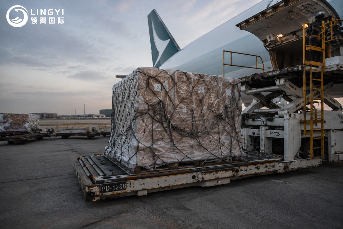 Secure Timely UK Air Express Service Offering Comprehensive Logistics Support for Global Business Shipping Needs